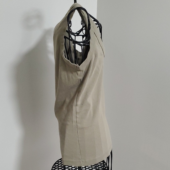 Olive Green Sleeveless Top - Picture 6 of 7